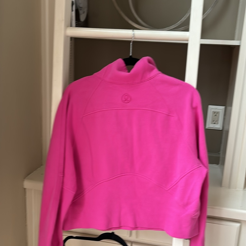 Lululemon - Picture 2 of 2
